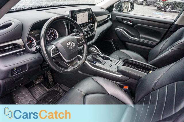 used 2022 Toyota Highlander car, priced at $30,999