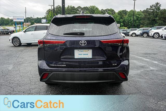 used 2022 Toyota Highlander car, priced at $30,999