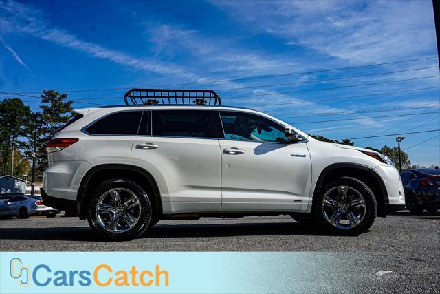 used 2019 Toyota Highlander Hybrid car, priced at $34,999