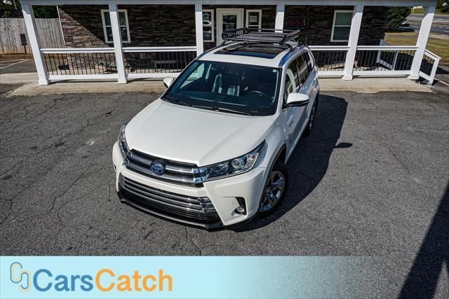 used 2019 Toyota Highlander Hybrid car, priced at $34,999