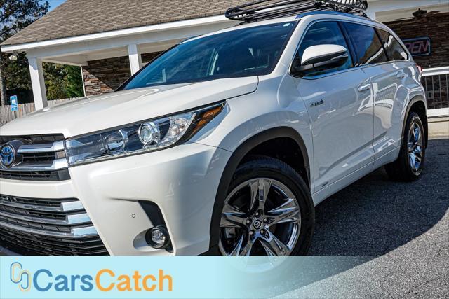 used 2019 Toyota Highlander Hybrid car, priced at $34,999