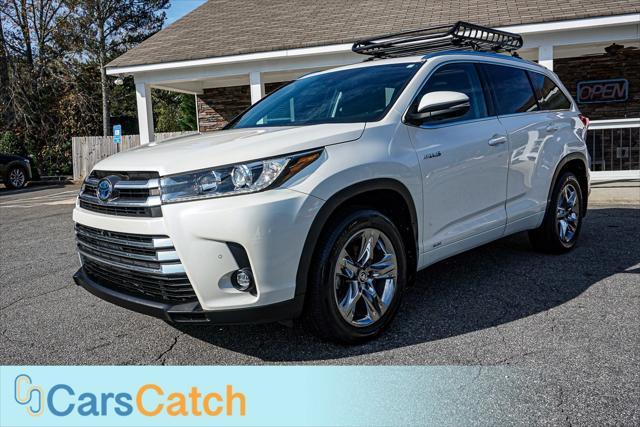 used 2019 Toyota Highlander Hybrid car, priced at $34,999