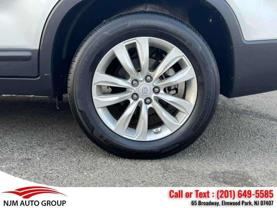 used 2011 Kia Sorento car, priced at $5,995
