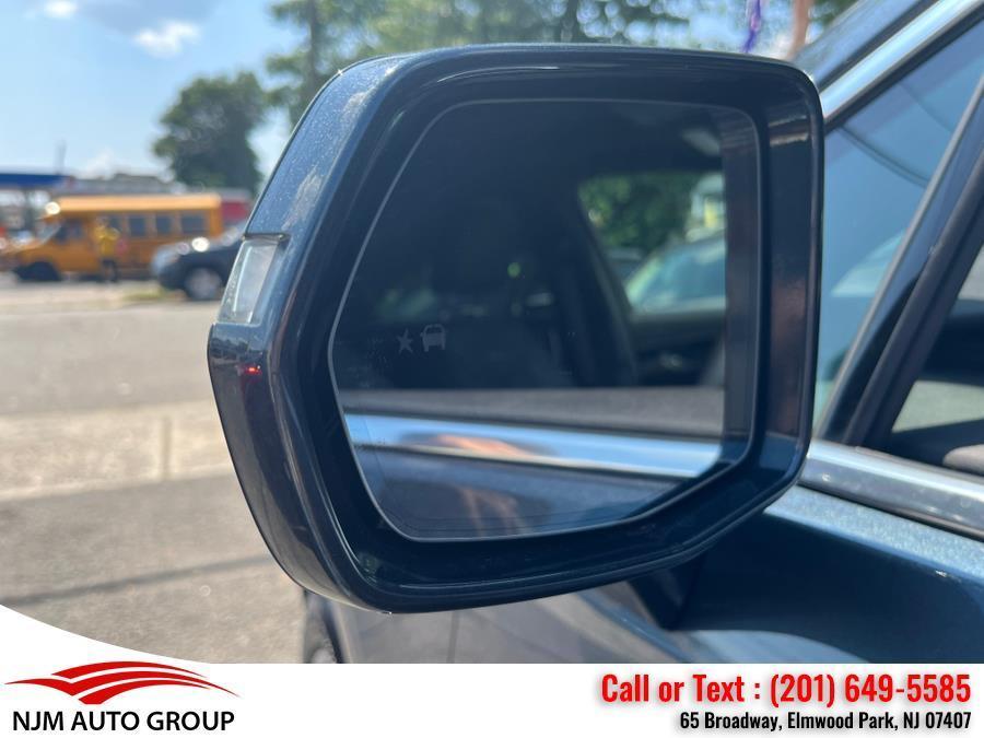 used 2020 Cadillac XT5 car, priced at $13,995
