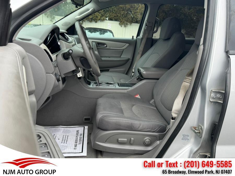 used 2016 Chevrolet Traverse car, priced at $7,995