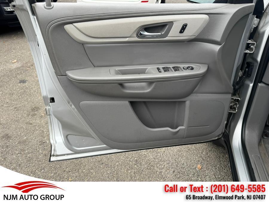 used 2016 Chevrolet Traverse car, priced at $7,995
