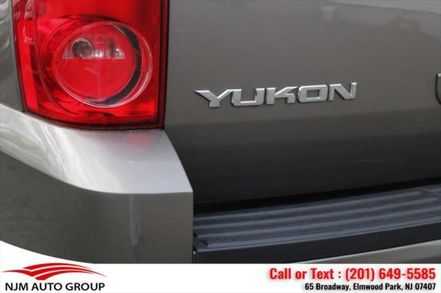 used 2014 GMC Yukon car, priced at $9,900