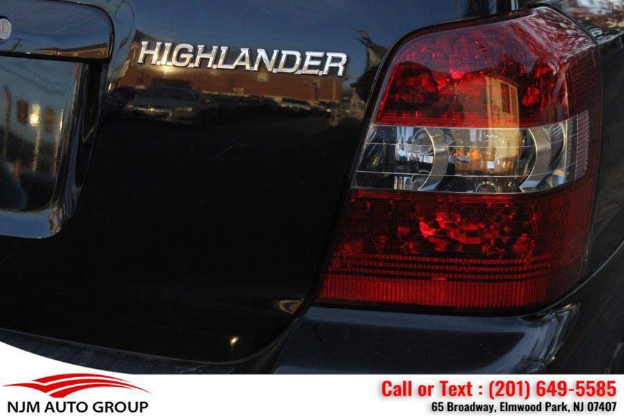 used 2006 Toyota Highlander car, priced at $6,900