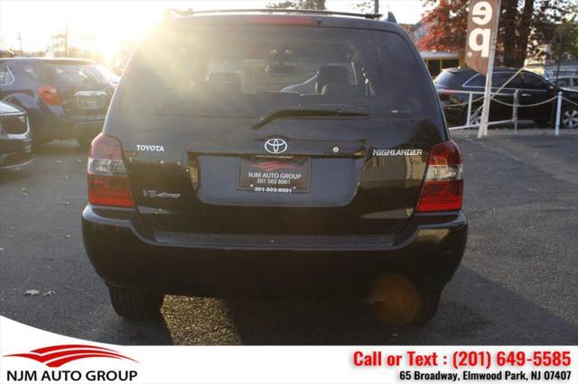 used 2006 Toyota Highlander car, priced at $7,900