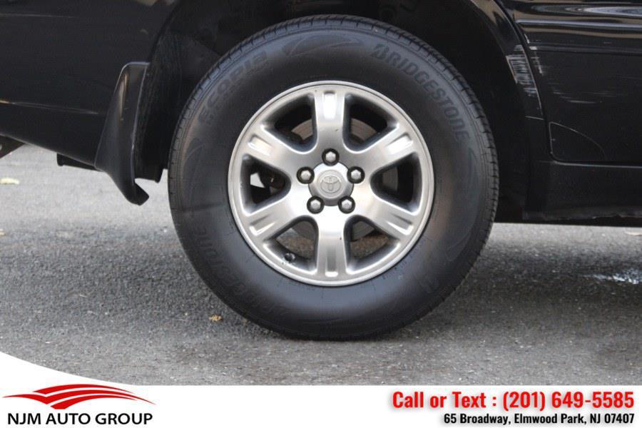 used 2006 Toyota Highlander car, priced at $6,900