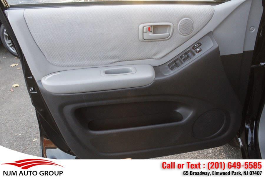 used 2006 Toyota Highlander car, priced at $6,900