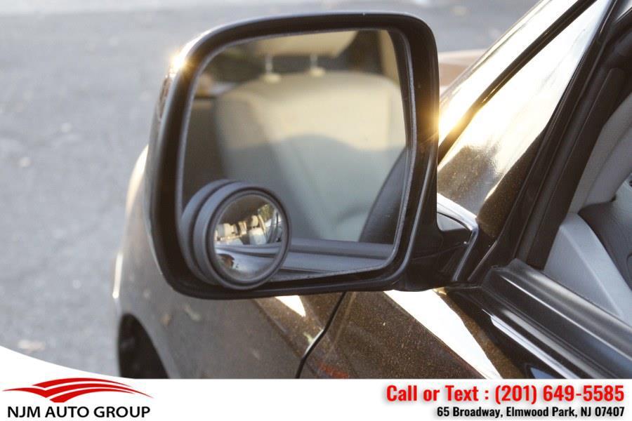 used 2006 Toyota Highlander car, priced at $6,900
