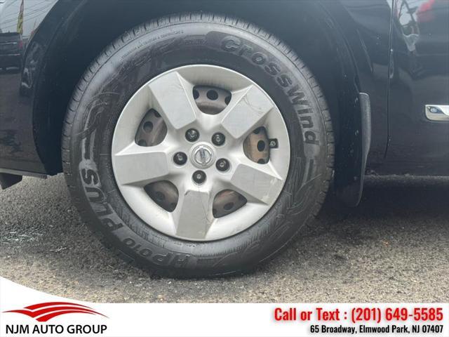 used 2014 Nissan Rogue Select car, priced at $4,900