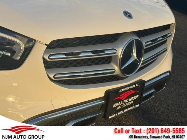 used 2020 Mercedes-Benz GLC 300 car, priced at $18,995
