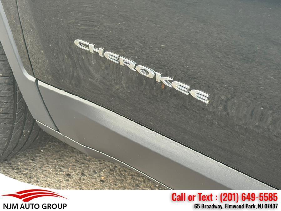 used 2019 Jeep Cherokee car, priced at $11,850