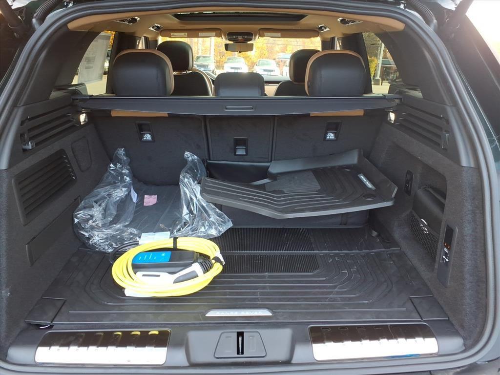 new 2025 Land Rover Range Rover Sport car, priced at $122,055