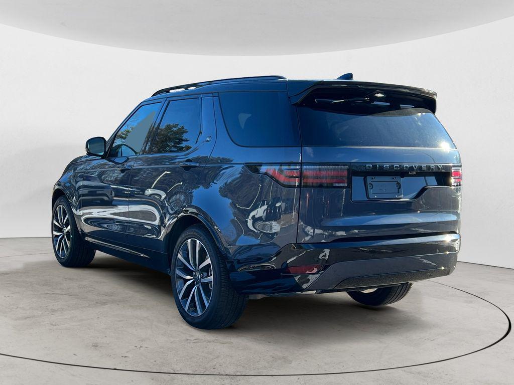 new 2025 Land Rover Discovery car, priced at $63,888