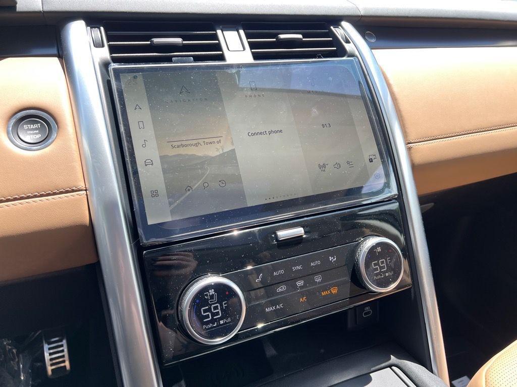 new 2025 Land Rover Discovery car, priced at $87,078