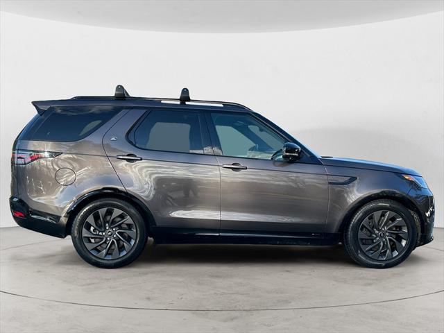 used 2022 Land Rover Discovery car, priced at $44,999