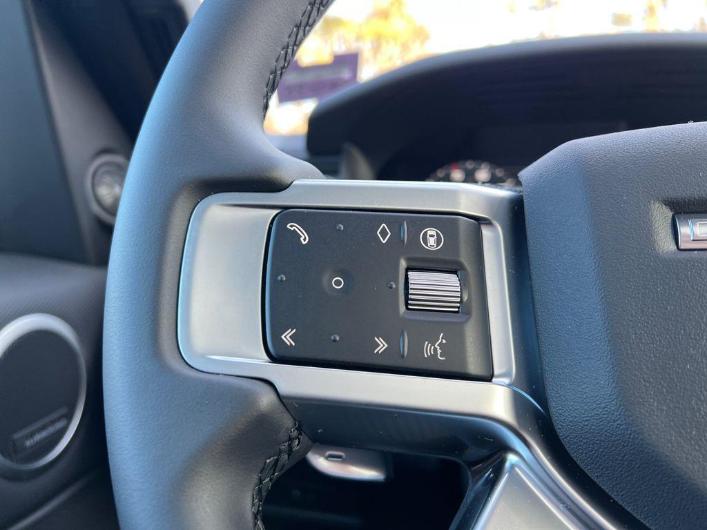 new 2025 Land Rover Discovery car, priced at $79,150