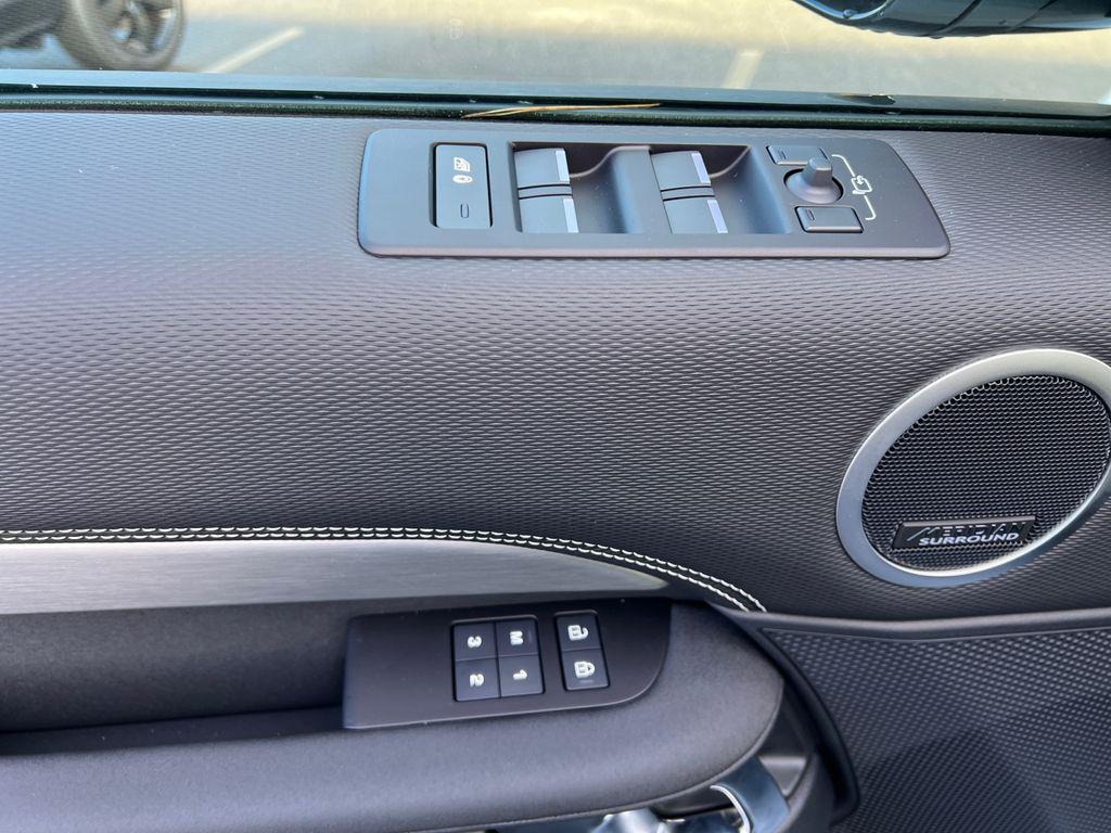new 2025 Land Rover Discovery car, priced at $79,150