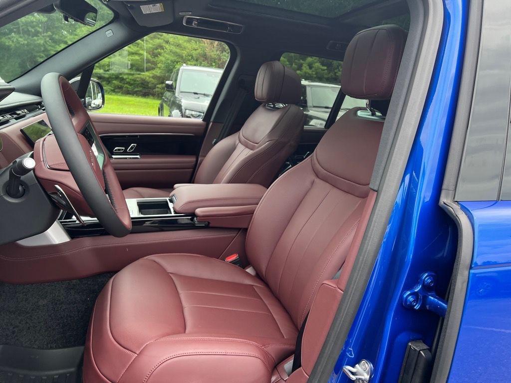 new 2025 Land Rover Range Rover car, priced at $162,425