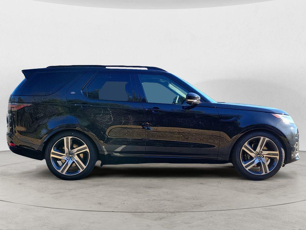 new 2024 Land Rover Discovery car, priced at $76,922