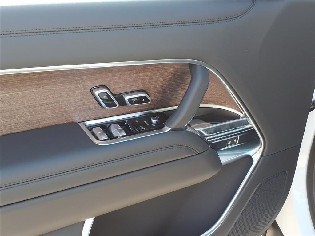 new 2025 Land Rover Range Rover car, priced at $146,580