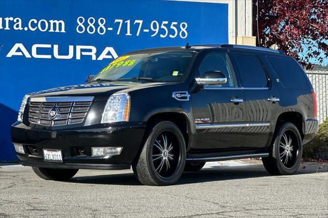 used 2012 Cadillac Escalade Hybrid car, priced at $16,998