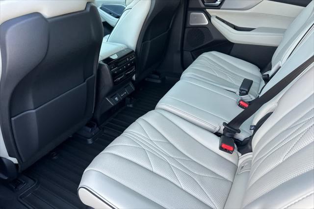 new 2025 Acura MDX car, priced at $70,250