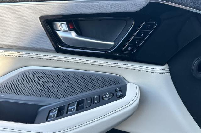 new 2025 Acura MDX car, priced at $70,250