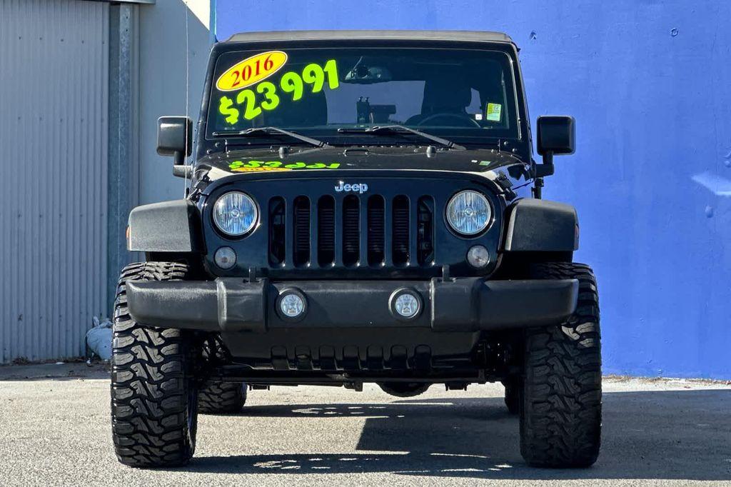 used 2016 Jeep Wrangler Unlimited car, priced at $22,900