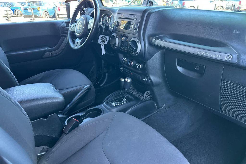 used 2016 Jeep Wrangler Unlimited car, priced at $22,900