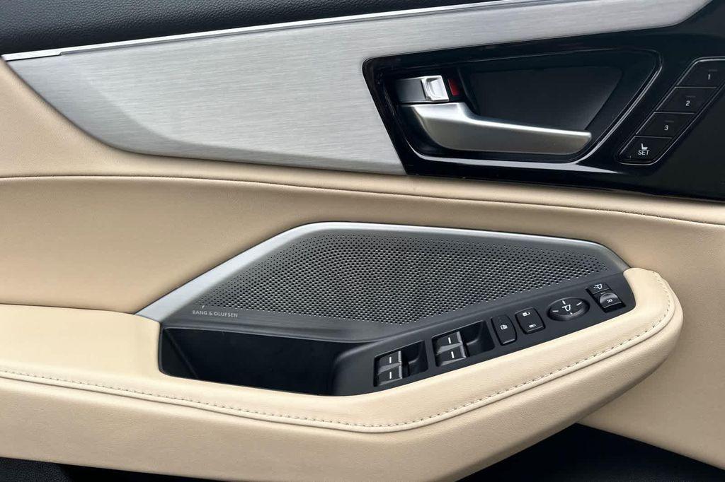 used 2025 Acura MDX car, priced at $55,800