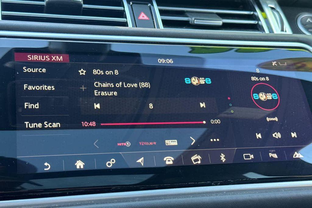 used 2019 Land Rover Range Rover car, priced at $38,700