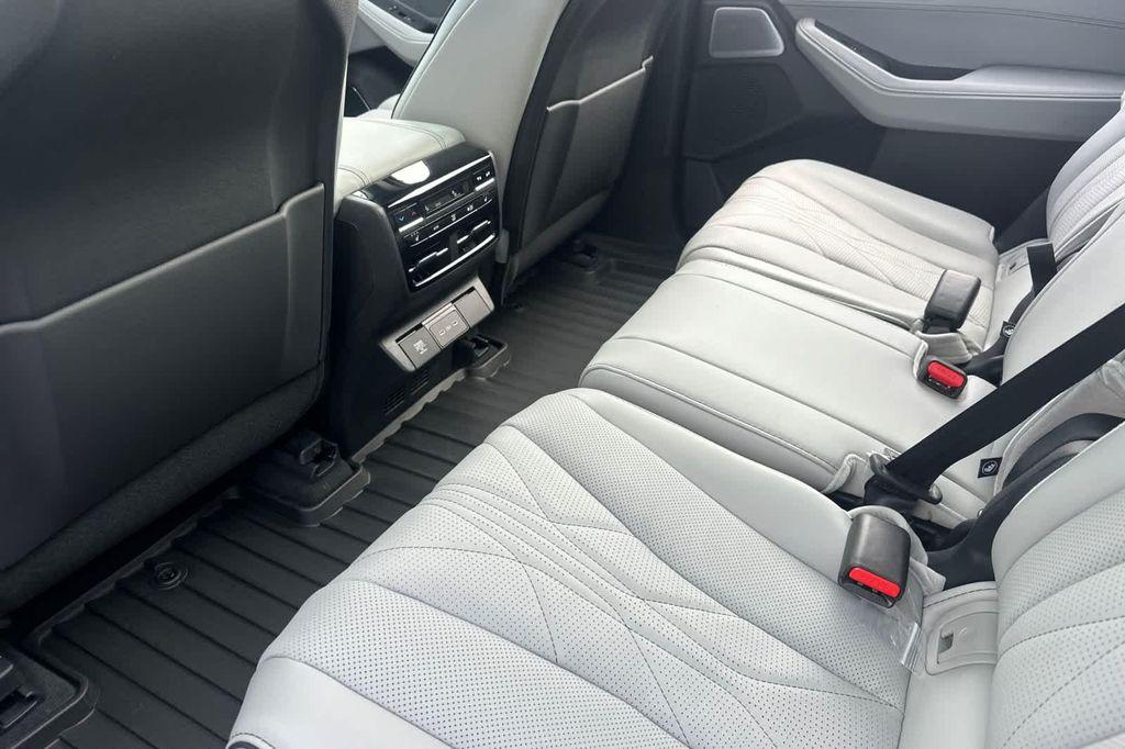 new 2025 Acura MDX car, priced at $66,150