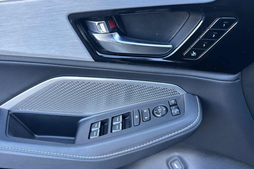 used 2023 Acura MDX car, priced at $42,700