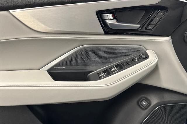 new 2025 Acura MDX car, priced at $56,740