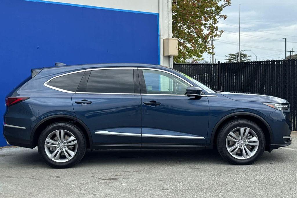 used 2025 Acura MDX car, priced at $47,700
