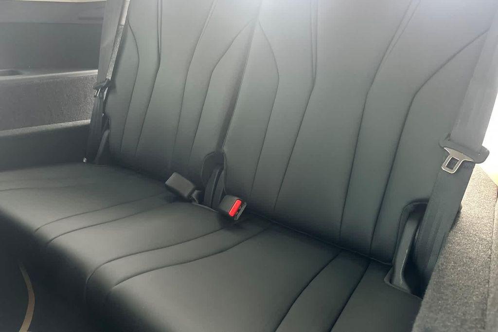 new 2025 Acura MDX car, priced at $53,850