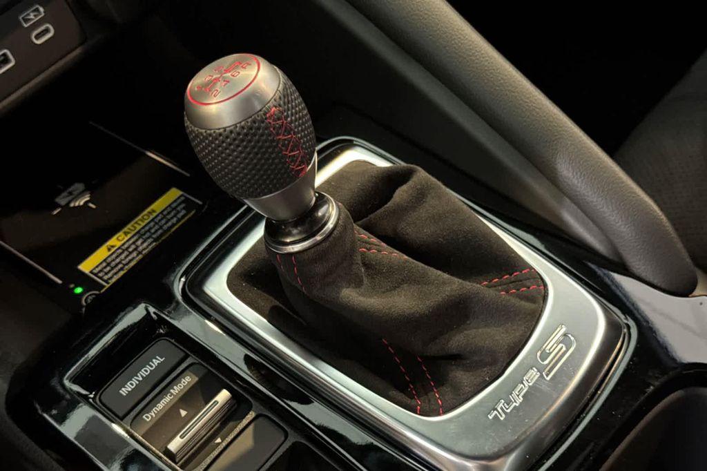 new 2025 Acura Integra car, priced at $59,695