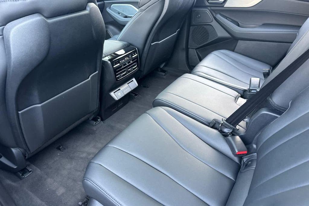 new 2025 Acura MDX car, priced at $53,980
