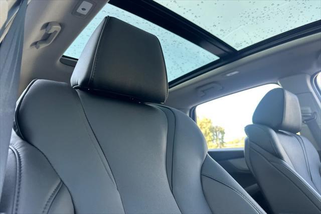 new 2025 Acura MDX car, priced at $55,350
