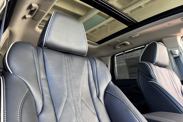 new 2025 Acura MDX car, priced at $68,250