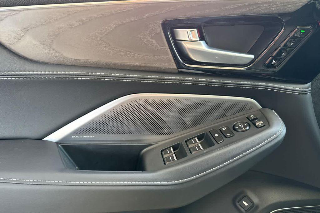 new 2025 Acura MDX car, priced at $66,750