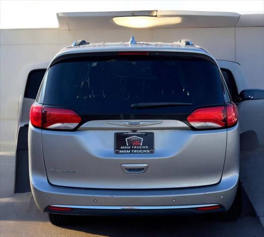 used 2020 Chrysler Pacifica car, priced at $19,995