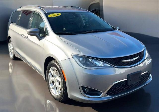 used 2020 Chrysler Pacifica car, priced at $19,995