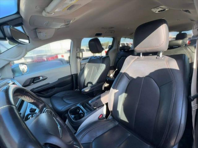 used 2020 Chrysler Pacifica car, priced at $19,995