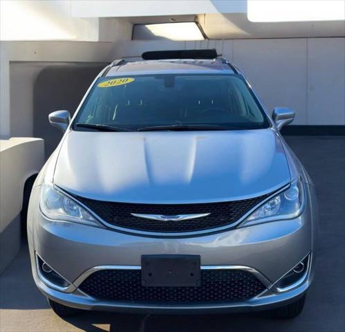 used 2020 Chrysler Pacifica car, priced at $19,995