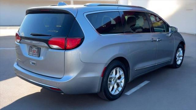 used 2020 Chrysler Pacifica car, priced at $19,995